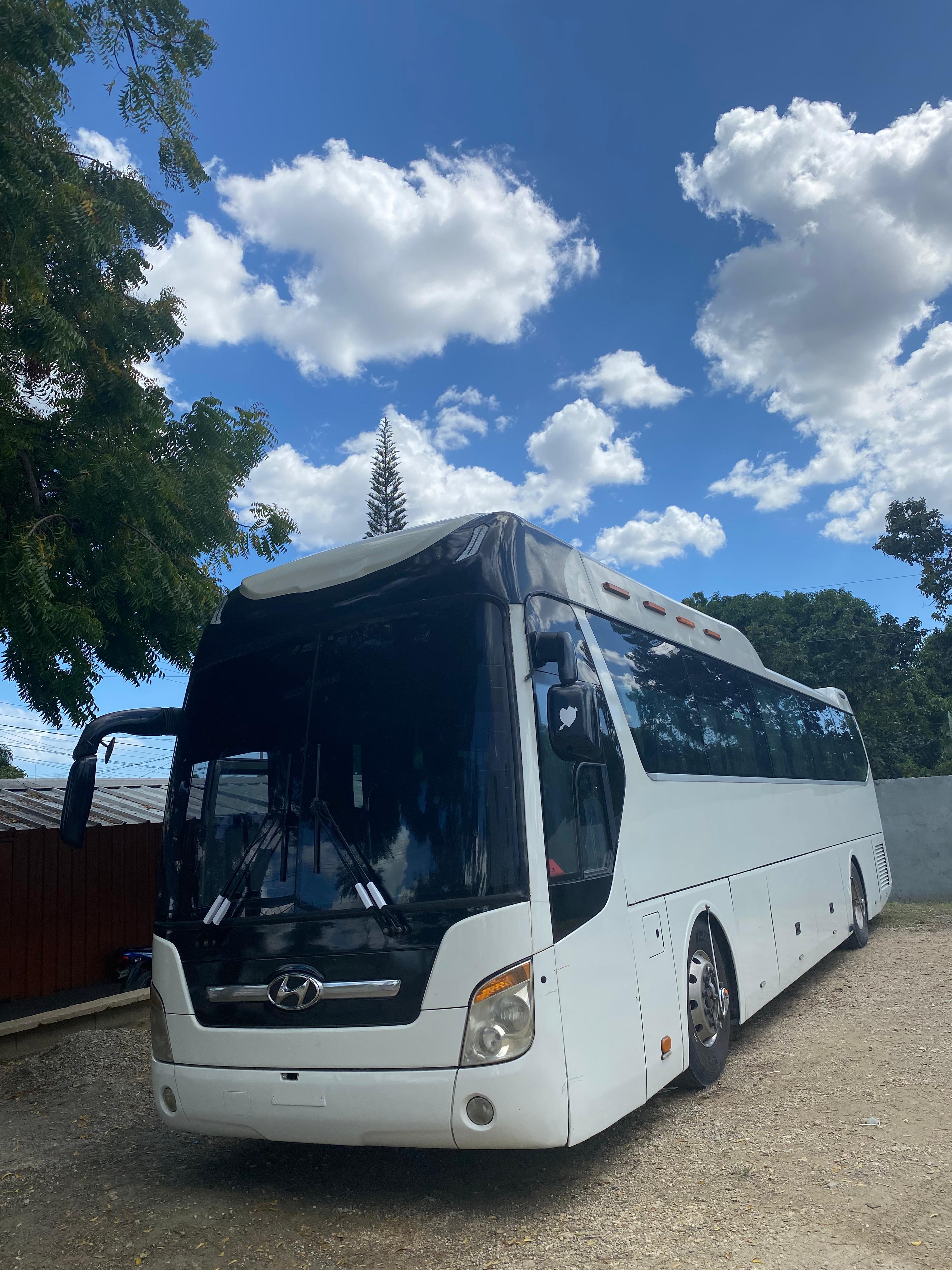 Autobús Gran Capacidad Amalfi 50 Pax